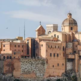 What is worth seeing in Cagliari?