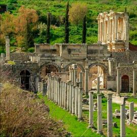 The ancient city of Ephesus in Turkey: description and history